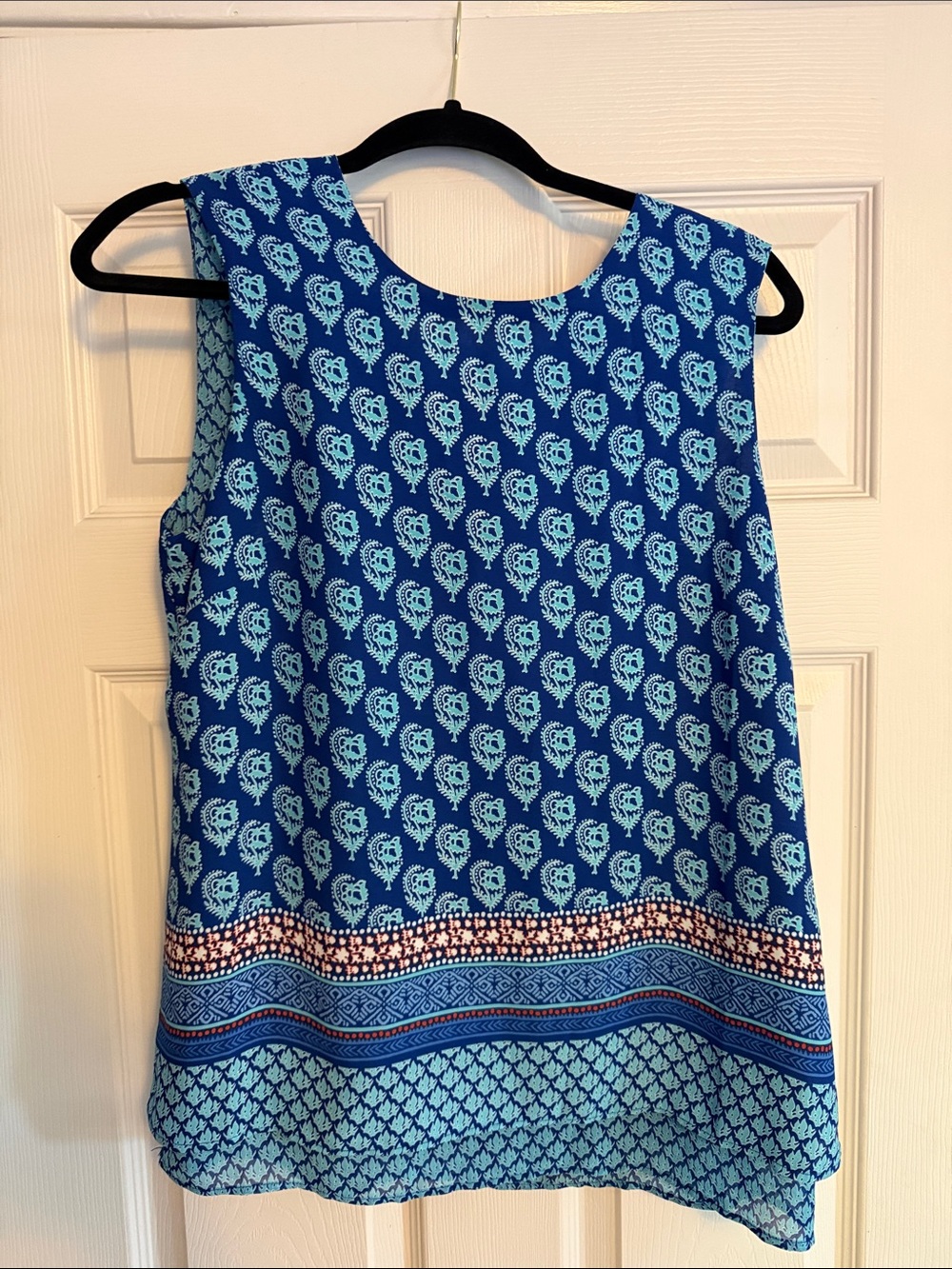 Rose & Olive Blue Paisley Print Sleeveless Tank Top